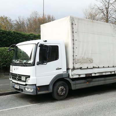 Transporter Nutzfahrzeug für den Verkauf